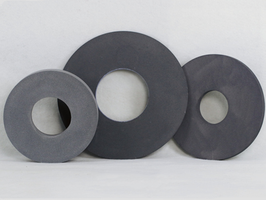 Conventional abrasive centerless grinding wheel